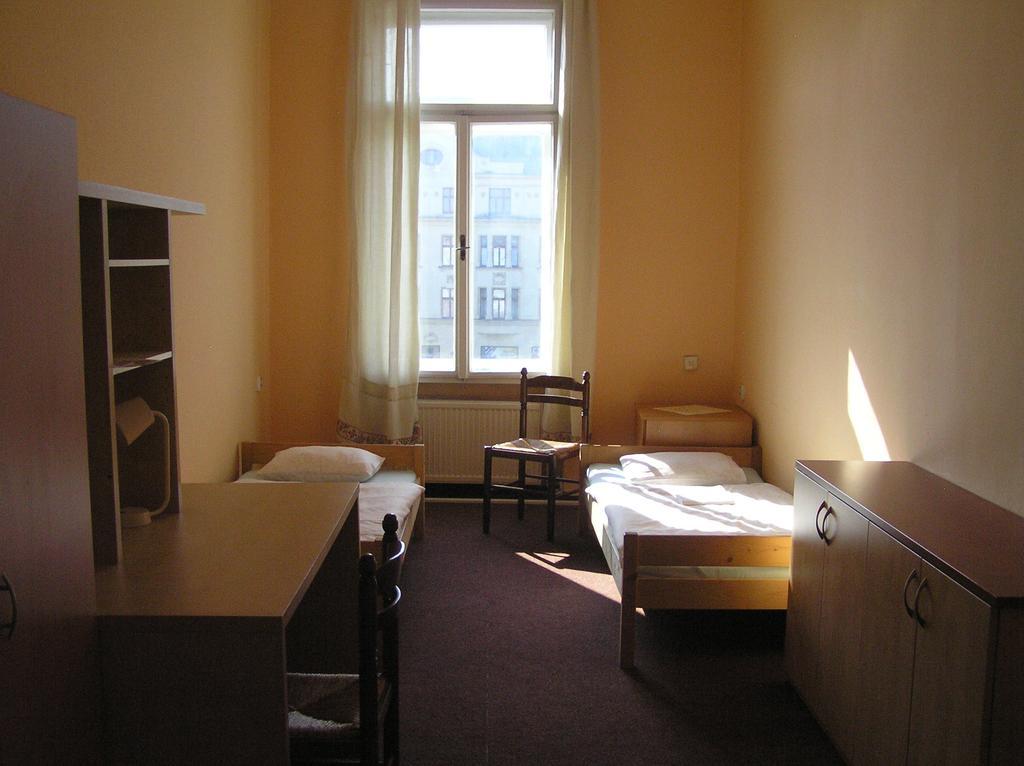 Hostel Moravia Ostrava Szoba fotó